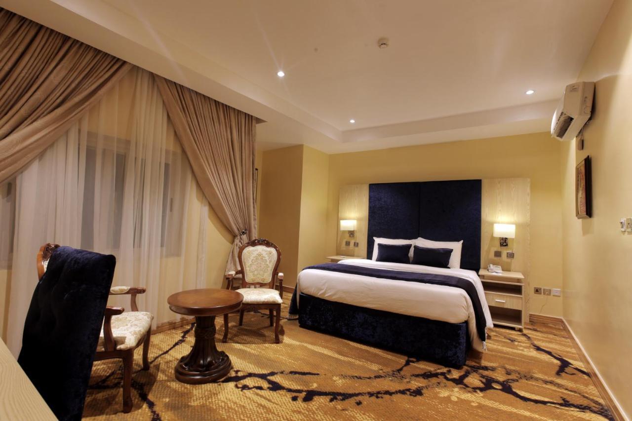 Bon Hotel Elvis Mobushipe エクステリア 写真